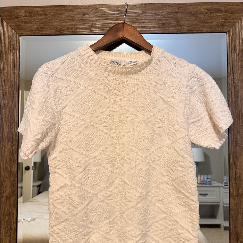 Vintage JR Bentley Short Sleeve Sweater Top